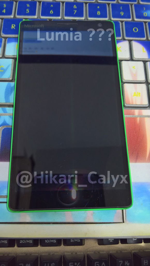 疑似微软Lumia530/540原型机图片曝光：不同于诺基亚Lumia530