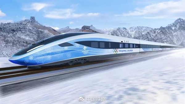 中国高铁新标杆!京张智能高铁动车组外观首曝:太科幻
