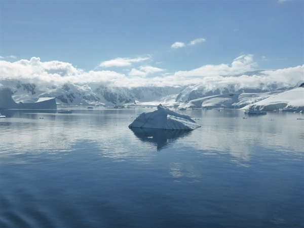 科学家在南极发现中微子 将这样改变宇宙