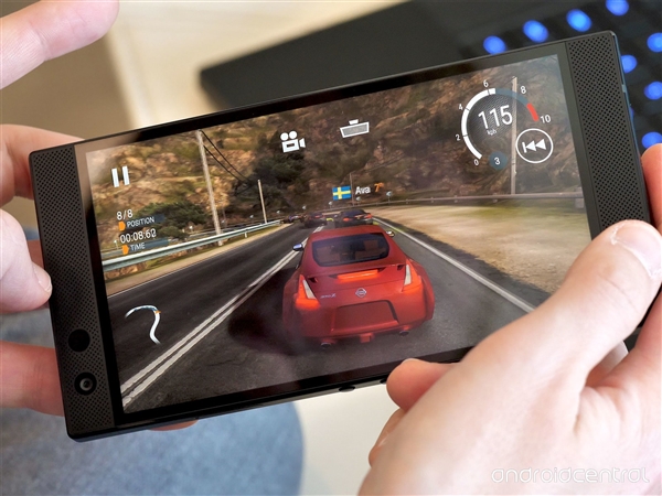 Razer Phone 2图赏：4000mAh电池加持 5500元