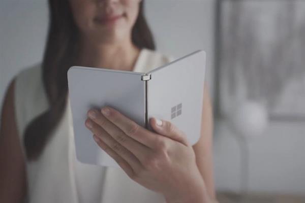 微软回归！2021年推5G版折叠手机Surface Duo