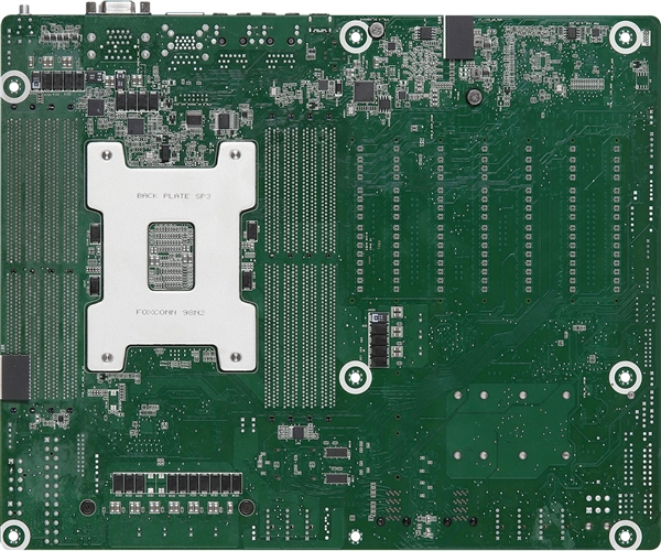 华擎打造AMD霄龙妖板：一字排开七条PCIe 4.0 x16！