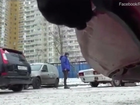 过瘾！解气！看看俄罗斯战斗民族怎么惩治违停车辆