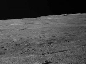 在月球的第17“天”：嫦娥四号、玉兔二号顺利唤醒