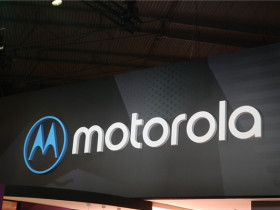 Moto高管变动 ！G6新机4月发：销魂的下巴……