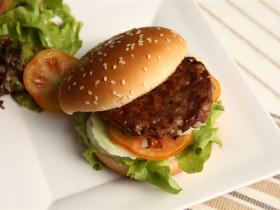 人造肉昆虫肉汉堡风靡美国：味道不可描述
