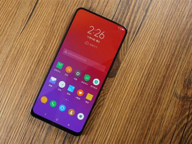 联想Z5 Pro上手:95.06%超高屏占比/屏幕指纹 性价比突出