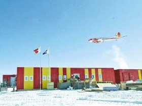 我国首架极地飞机成功飞越南极