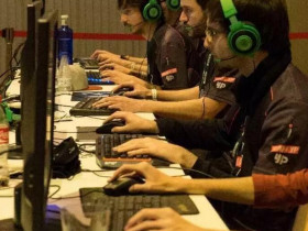 打游戏=不务正业?为什么电竞在今天依然不被接受?