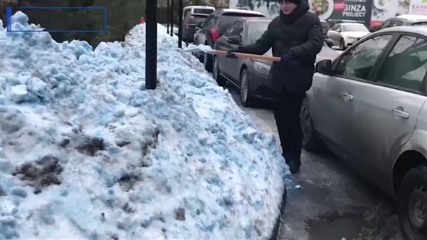 神秘！俄罗斯突下蓝色大雪：怀疑有毒