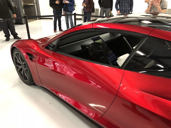 特斯拉史上最快车型！新一代超跑Roadster 2正式亮相