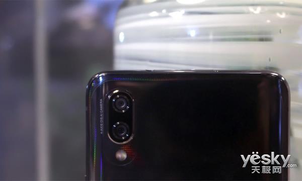 vivo NEX旗舰版上手：全屏AI领先未来至少一年
