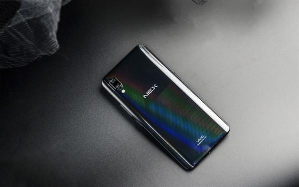 全面屏爱好者福音 vivo NEX零界破局限