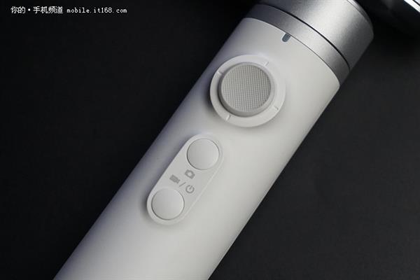 米家手持手机云台上手：599元贴心摄影助手
