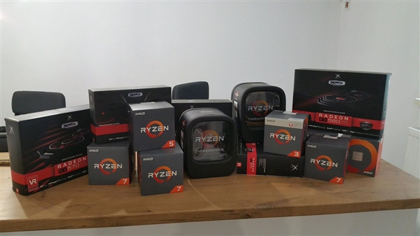 AMD壕送1000份开发者大礼包：14颗锐龙＋4块显卡