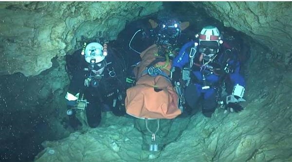 有氧塑料袋救出4名泰国被困少年：原理和马斯克的逃生舱一样