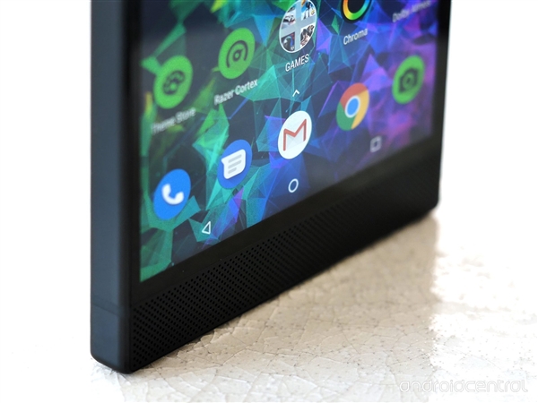 Razer Phone 2图赏：4000mAh电池加持 5500元