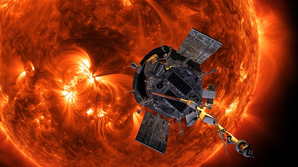 NASA帕克探测器打破飞掠太阳最近距离：安然无恙