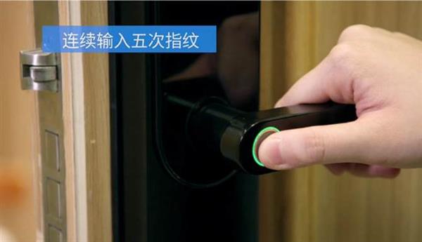 360智能门锁M1青春版上手：699元价格屠夫 推动智能门锁普及