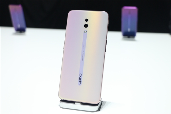 十倍光变+侧旋升降镜头！OPPO Reno真机图赏：全景屏惊艳