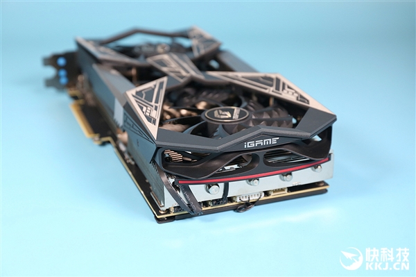 七彩虹iGame RTX 2070 Super Vulcan X OC拆解图赏