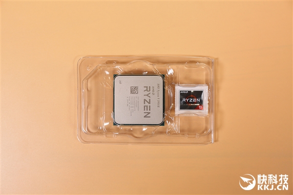 AMD 16核心32线程锐龙9开箱图赏